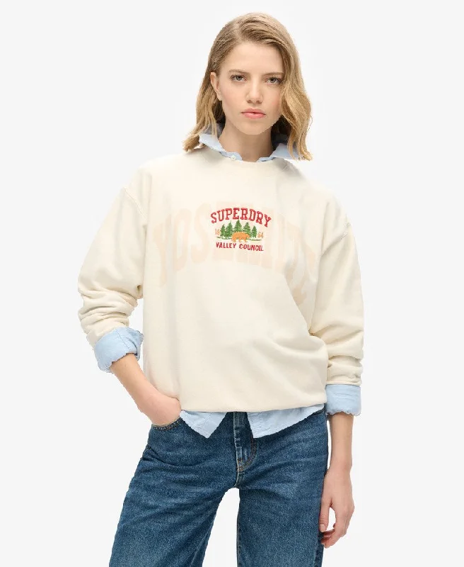 Feminine Soft - Hued Look Travel Souvenir Loose Crew | Cream