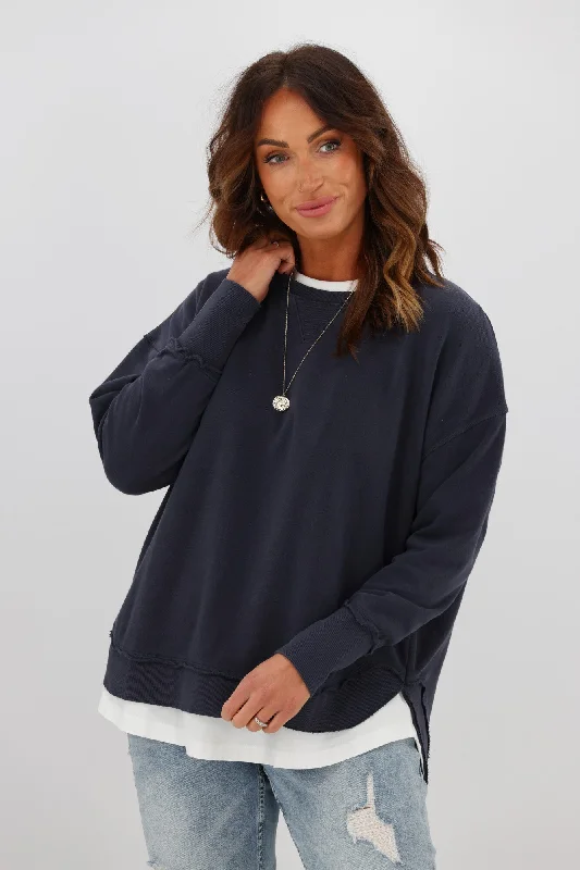 Classic Timeless Elegant Style Foxwood Delilah Crew Navy