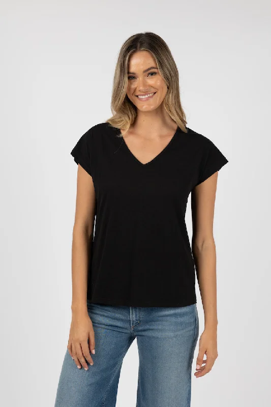 Weekend Special Humidity Must Have V-Neck